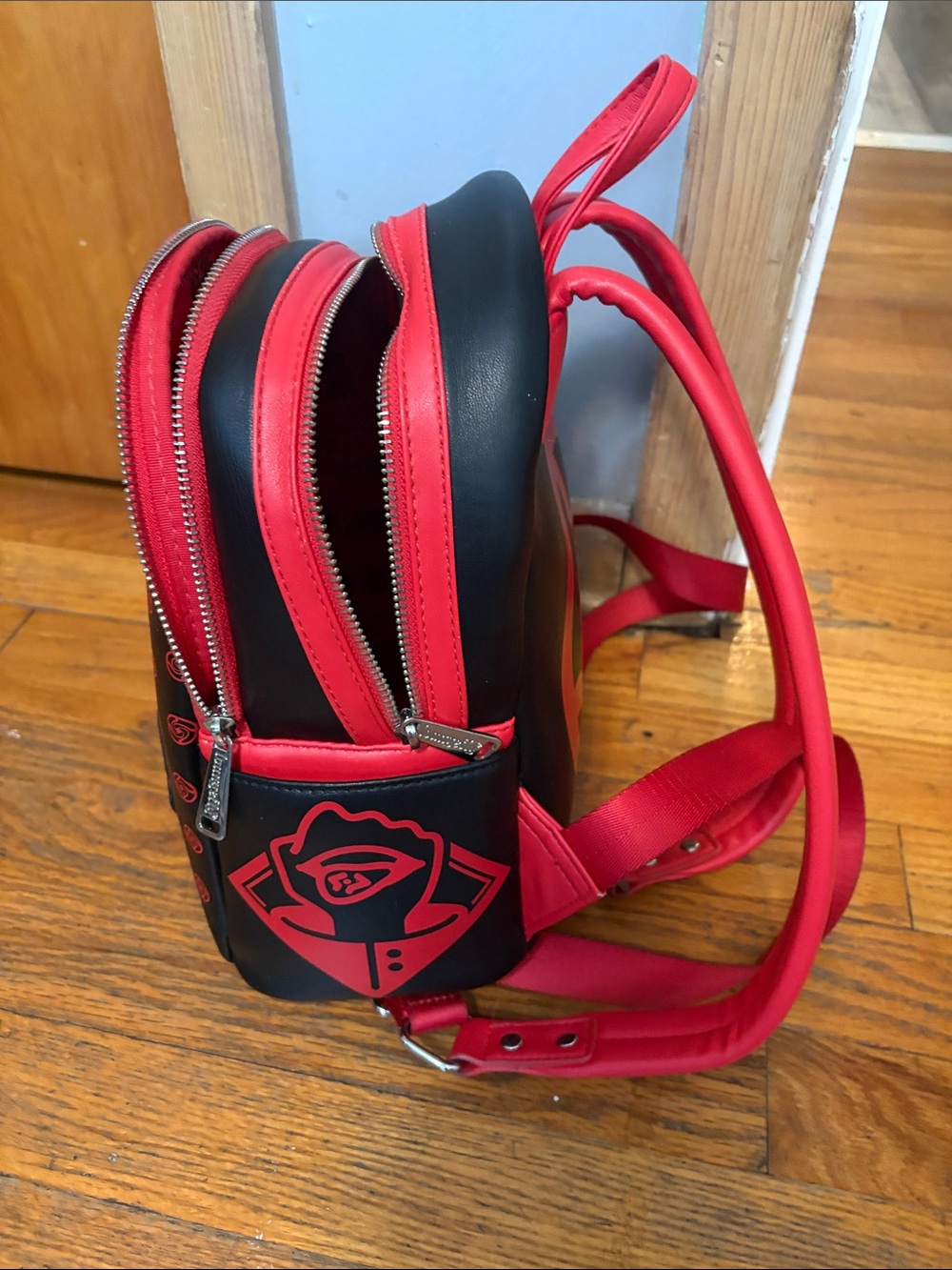 Loungefly Black & Red Jujutsu Kaisen Character Mini Backpack - Picture 4 of 7